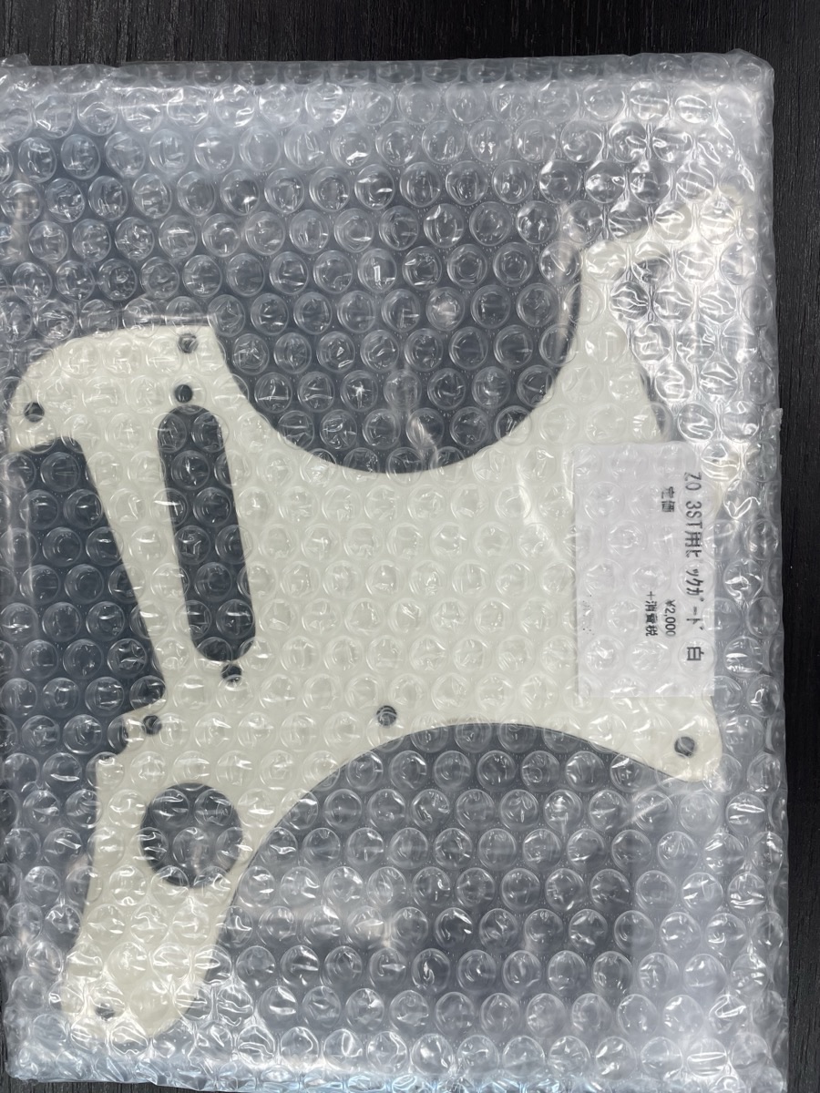 ZO-3ST　ピックガード　WH