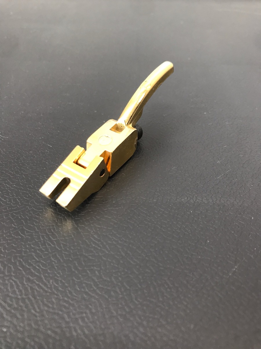 サドル(FRT-5PRO用)　ゴールド色　3/4弦