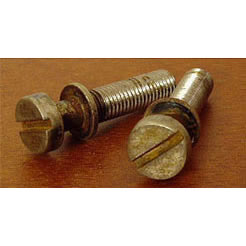 THE CLONE STUDS (2) NI RELIC